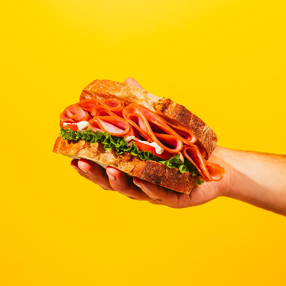 Déjeuner avec bacon, jambon et cretons Gaspésien